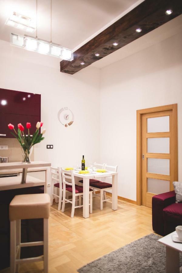 Clyra Apartment City Centar Zagreb Bagian luar foto