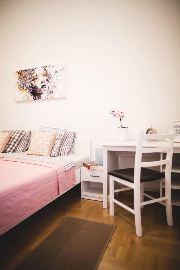 Clyra Apartment City Centar Zagreb Bagian luar foto